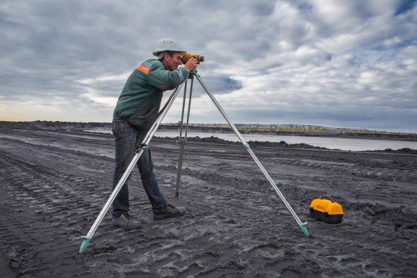 Servicios de Topografía · Topógrafos Servicios Topográficos y Geomáticos Santisteban del Puerto